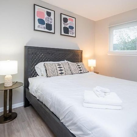 Welcoming 2Br With Parking And Perfect Location Daire Durham Dış mekan fotoğraf